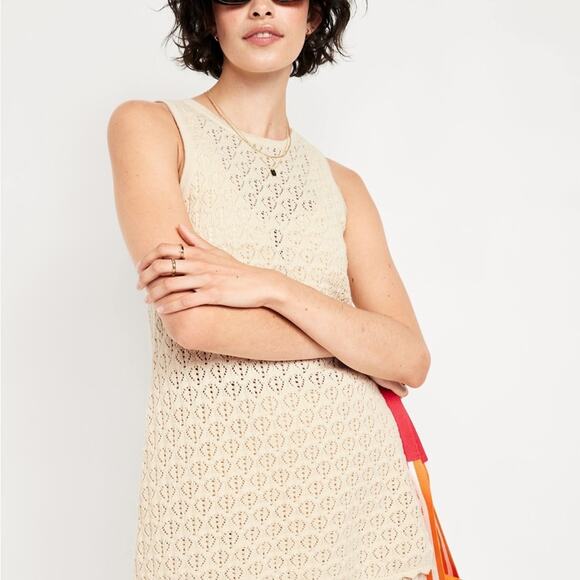 Old Navy Cozy Sleeveless Crochet Tunic Sweater - Picture 3 of 10